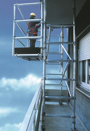 Balcony scaffolding 