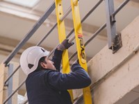 GANCHOS DE ASALTO PARA ESCALERAS DE FIBRA 1 TRAMO