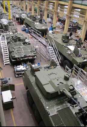 Estructuras móviles para mantenimiento de vehículos del ejército de tierra